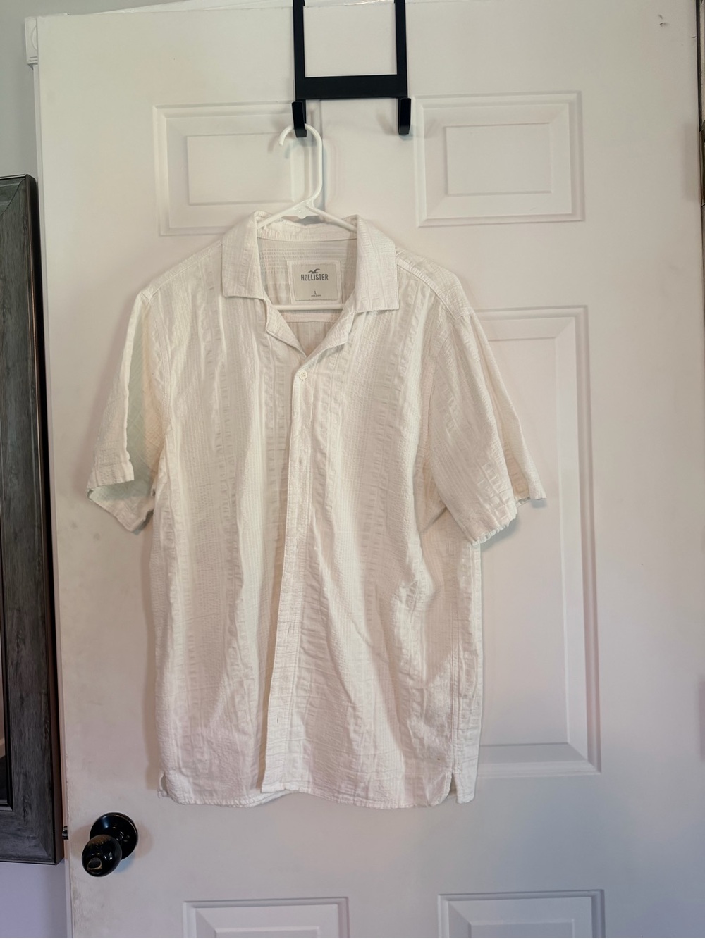 Hollister Men’s White Short-Sleeve Textured Camp Shirt 1
